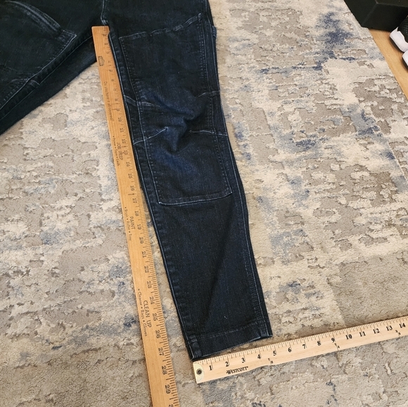 Duluth Trading Double Chapped work denim skinny leg darkwash Jeans. Size 12. - Picture 9 of 16
